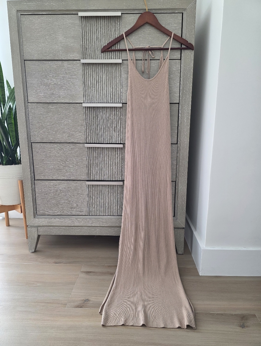 Bershka Ribbed Beige/Taupe Open Back Maxi Dress XS (US 0–2)